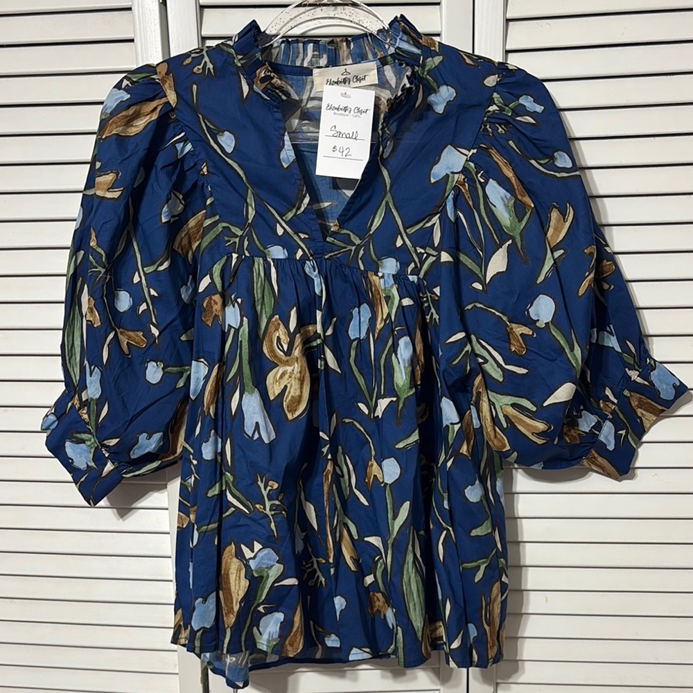 Local Boutique Brand Blue Floral Blouse